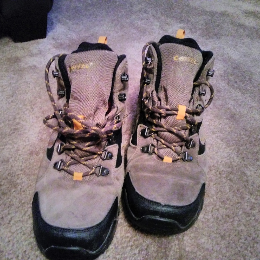 Hi-Tec Men's Bandera Mid Waterproof Hiking Boot